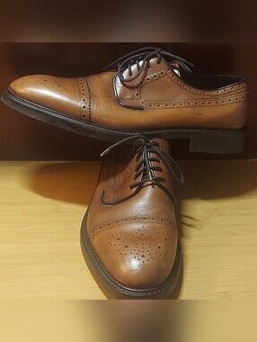 BANANA REPUBLIC MEN'S BRITISH TAN LEATHER BROGUE OXFORDS SIZE 11.5D MADE ROMANIA